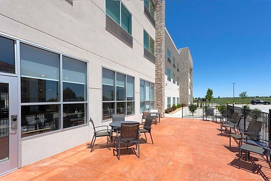 Holiday Inn Express And Suites Firestone Longmont By IHG