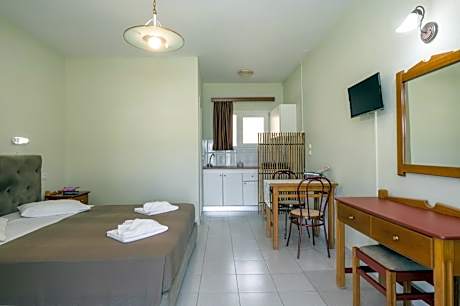 Studio with Sea View