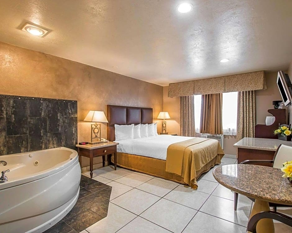 Hotel Baja San Diego