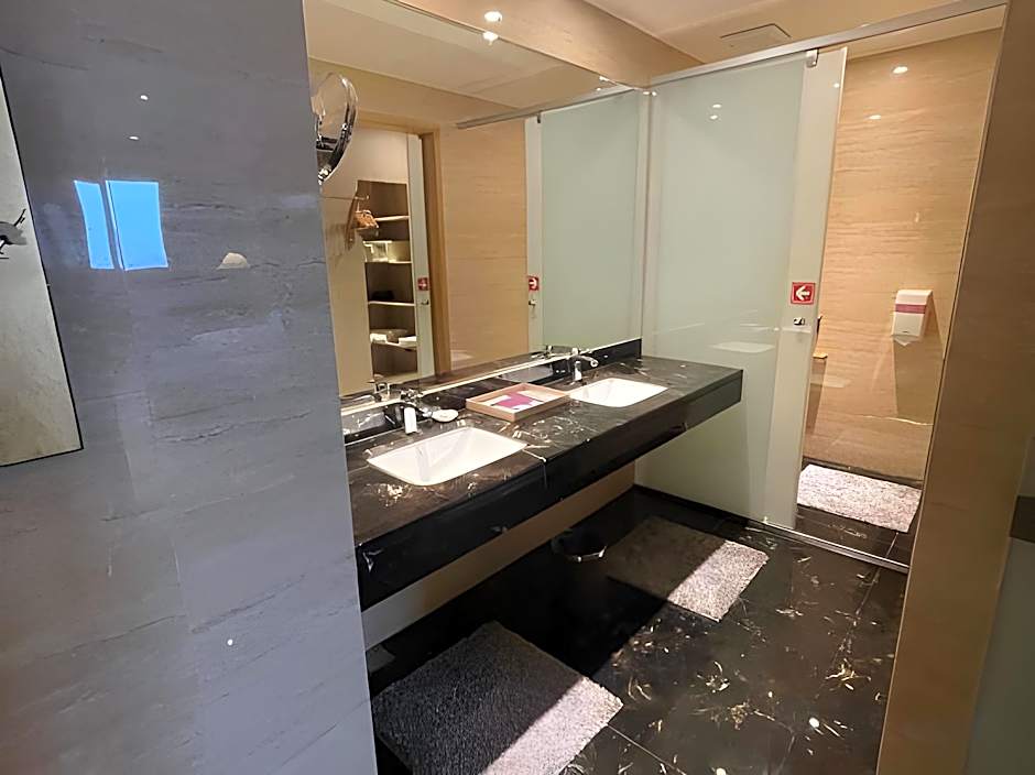 CHECK inn Select Tainan Yongkang