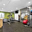 Spark by Hilton Bakersfield Central