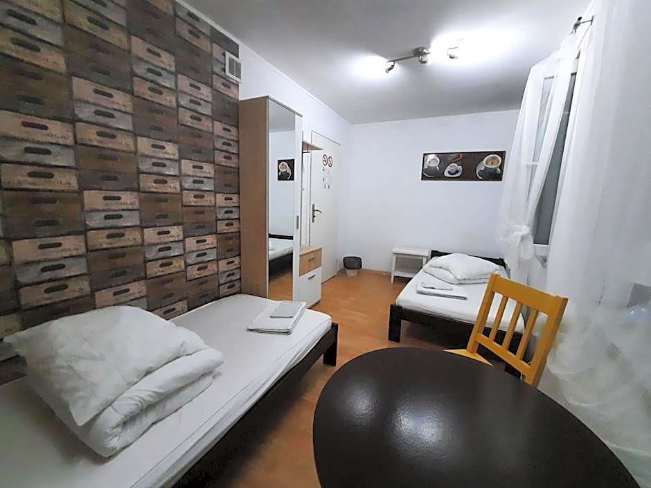 Lorf Hostel&Coffee