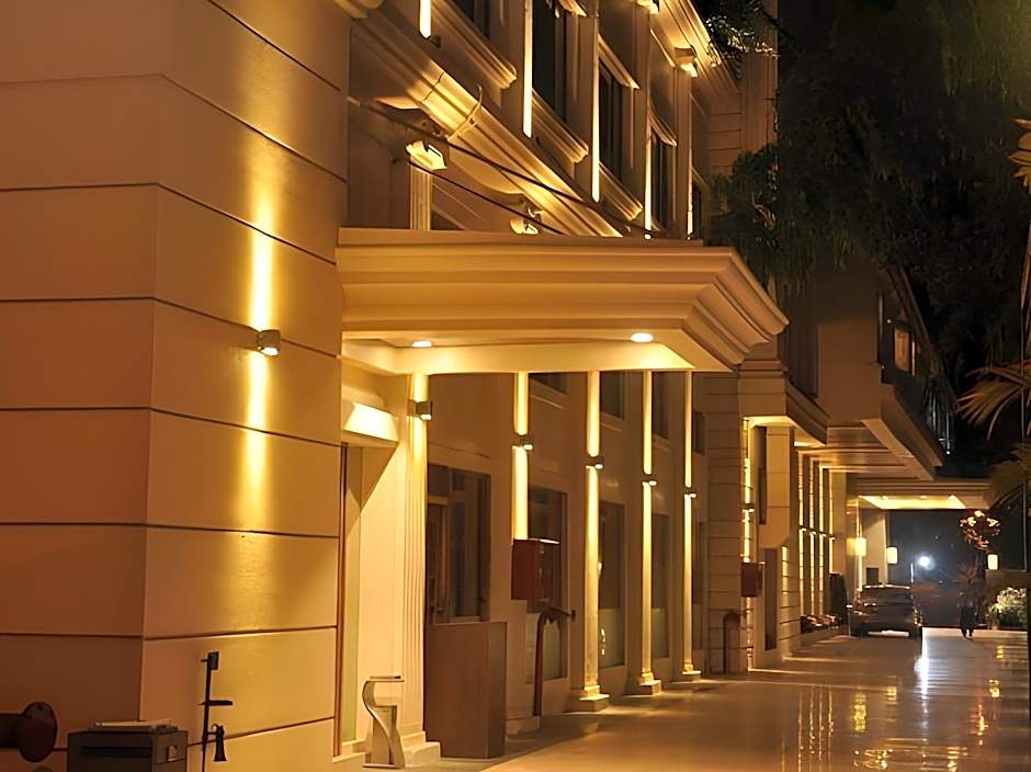 Goldfinch Hotel Mumbai