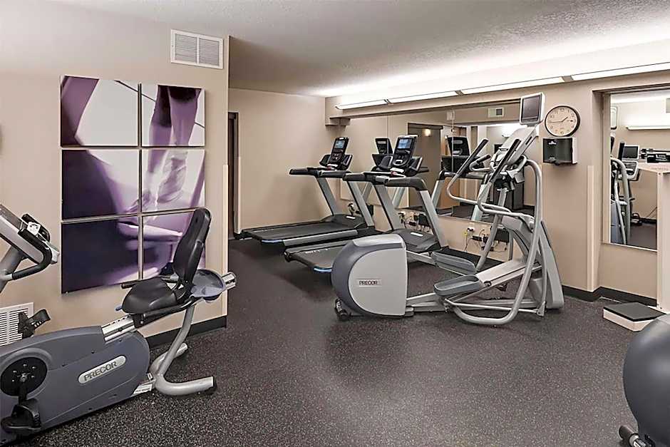 Wyndham Bloomington - Mall of America