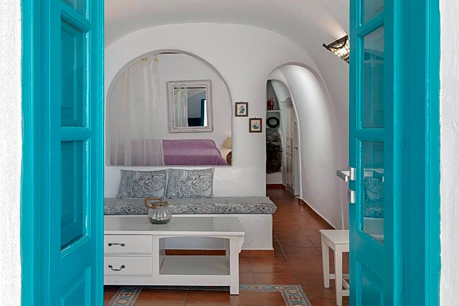 Afroessa Hotel by Caldera Houses