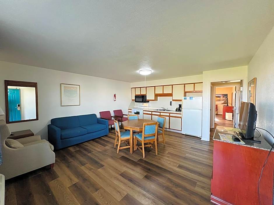 Mariner Inn And Suites