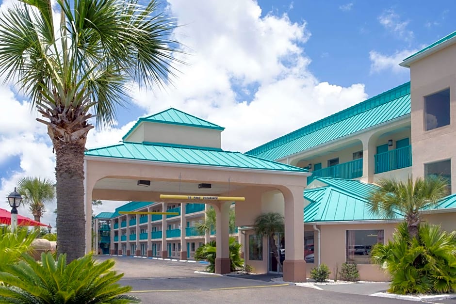 Days Inn by Wyndham Gulfport