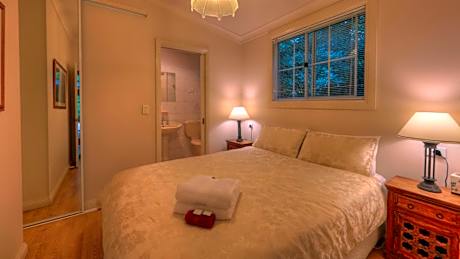 One-Bedroom Chalet (Pet Friendly)