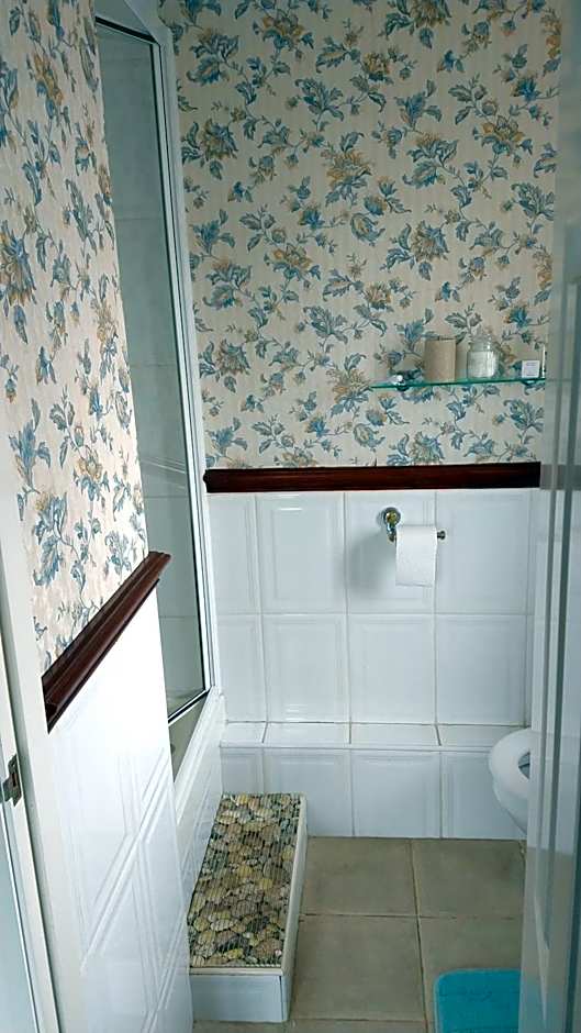 Hollingworth Lake Guest House Room Only Accommodation