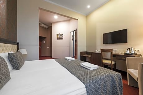 Standard Double or Twin Room - Renovated