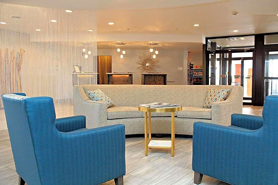 Plaza Hotel Denver Central