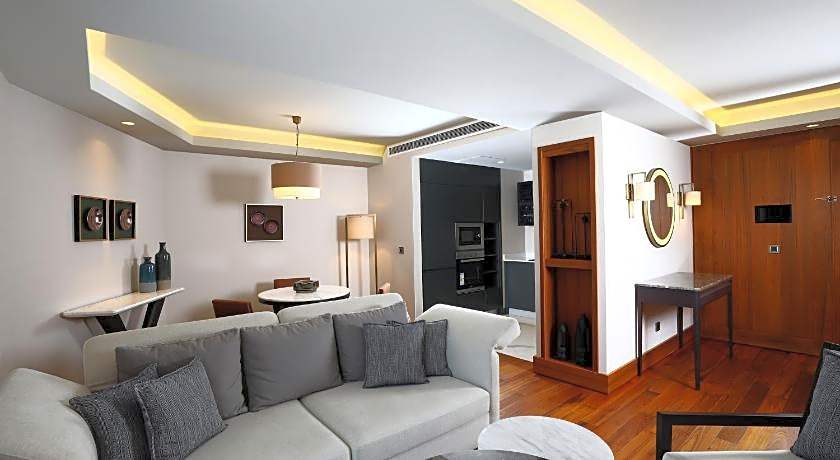 Mare Deluxe Residences  & Villas