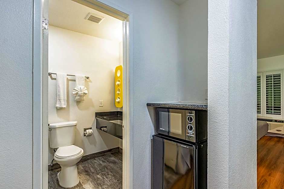 Motel 6-Fountain Valley, CA - Huntington Beach Area