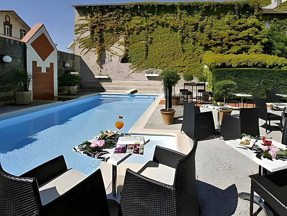 Logis Hotels Grand Hotel d'Orleans