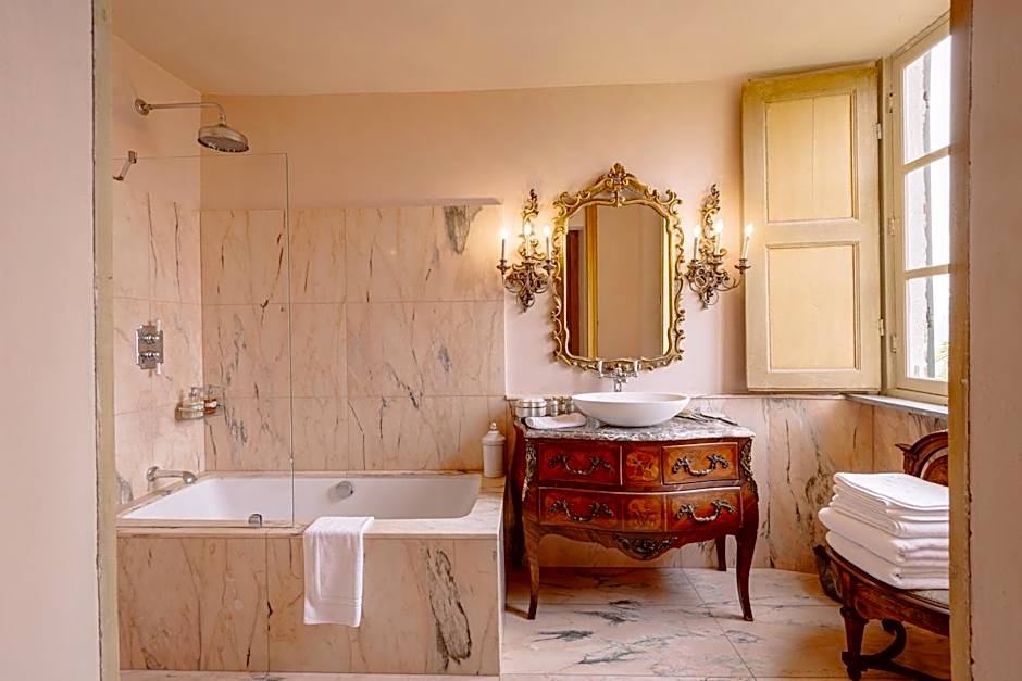 Castello di Casalborgone, Luxury Italian Castle Hotel