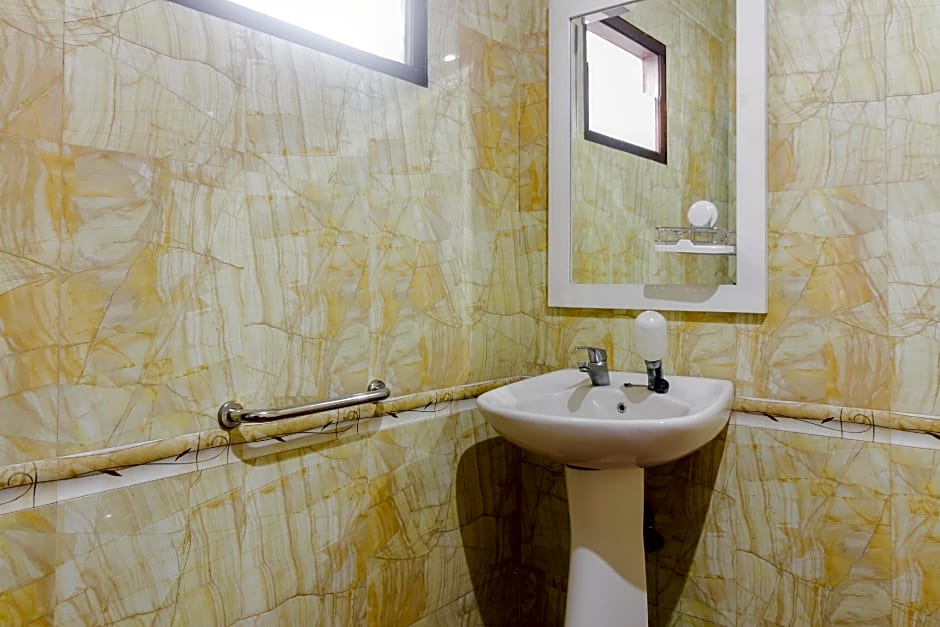 RedDoorz Syariah @ Cipanas