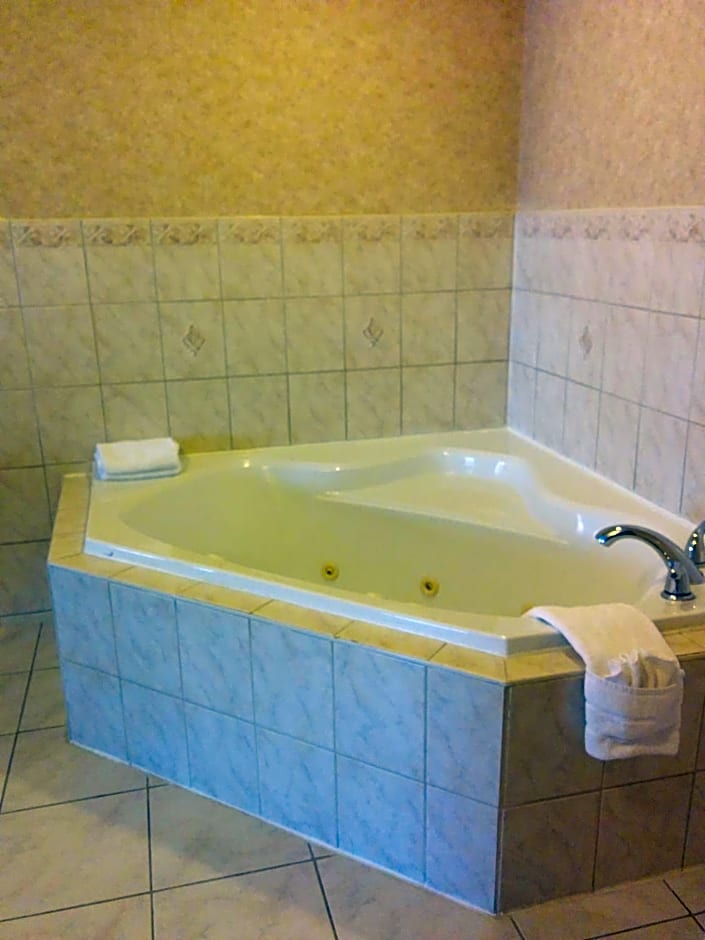 Days Inn by Wyndham Toronto East Lakeview