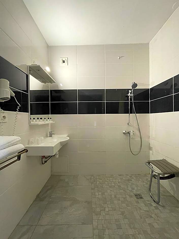 Hôtel Restaurant Kyriad Direct DIJON NORD - Zenith - Toison d'Or