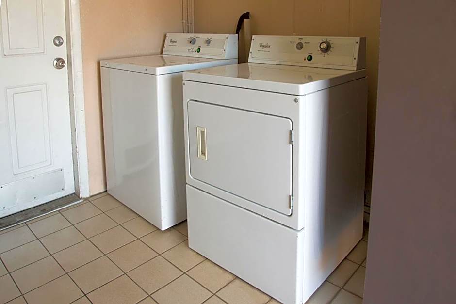 Red Roof Inn Ardmore