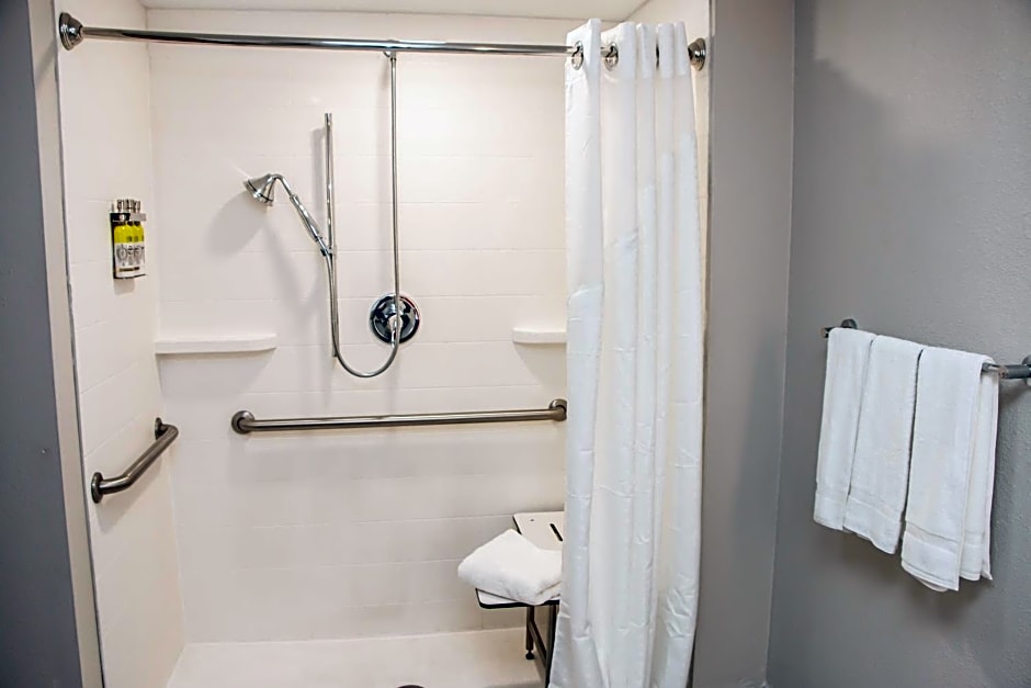 Holiday Inn Express Allentown North By IHG