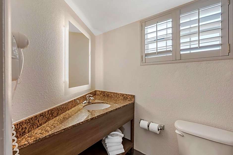 Comfort Inn & Suites Ormond Beach Oceanfront