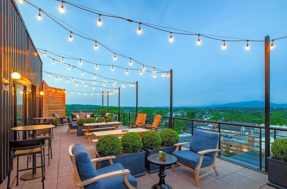 Graduate by Hilton Charlottesville