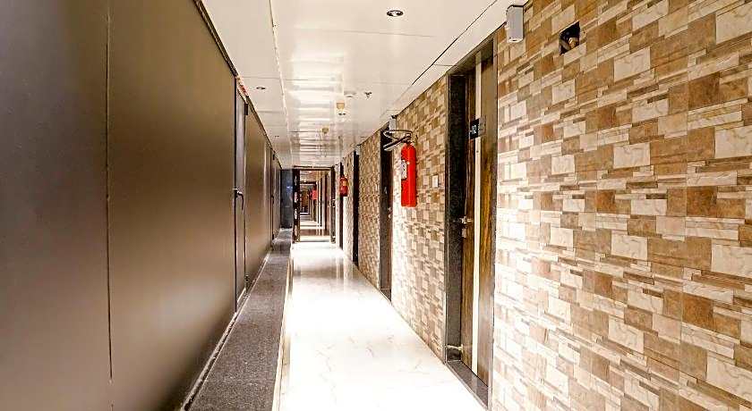 HOTEL WELCOME PALACE