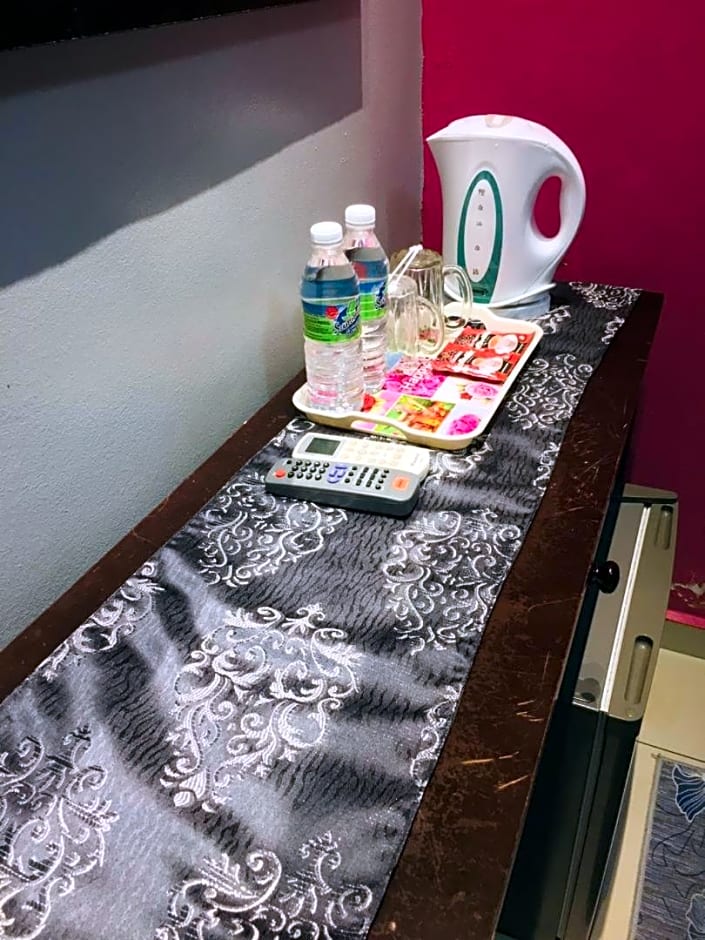 Ghazrins Hotel Dataran Larkin