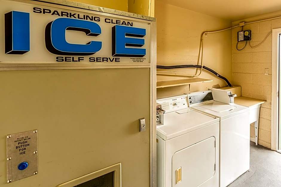 Americas Best Value Inn & Suites Flagstaff