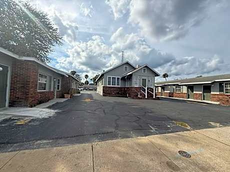 Rollie's Motel Daytona Beach by Hotel O