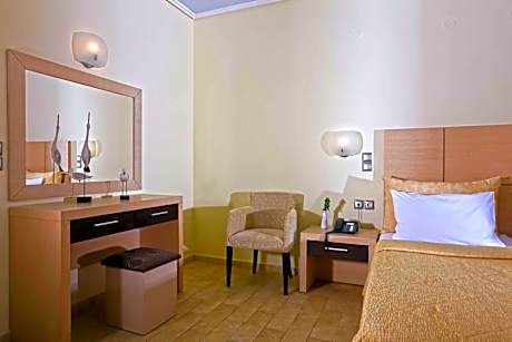 Superior One-Bedroom Apartment