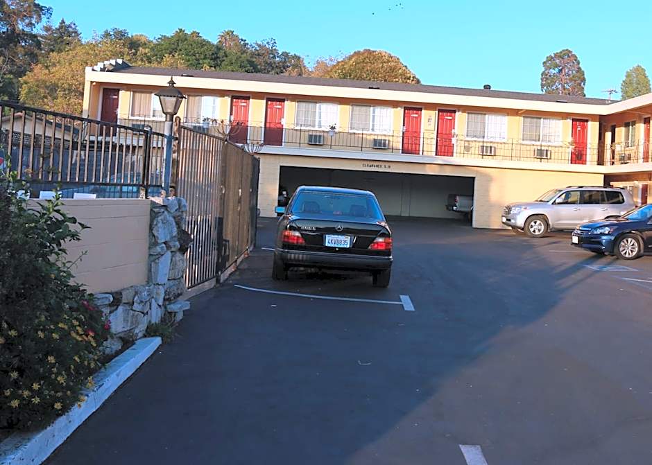 The Islander Motel Santa Cruz CA