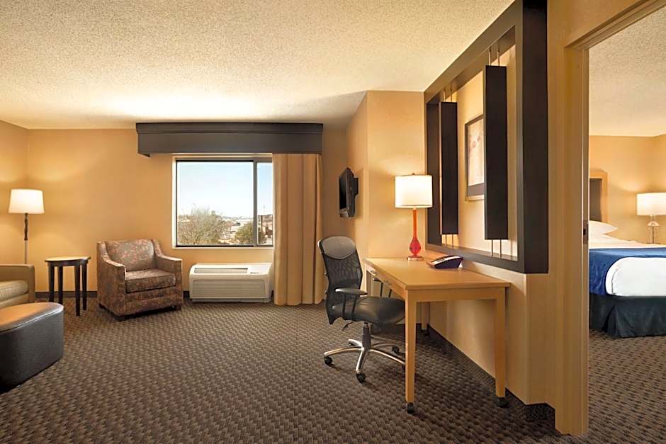 DoubleTree By Hilton Hotel Oklahoma City Airport