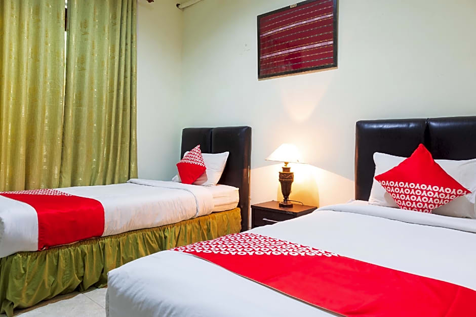 Super OYO 1682 Greenia Hotel