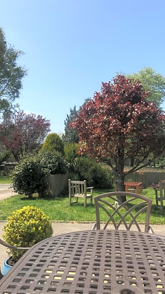 Lynwood House Bed and Breakfast