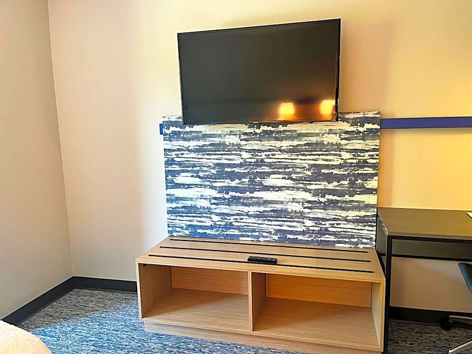 Tapa Hotel, Inn & Suites