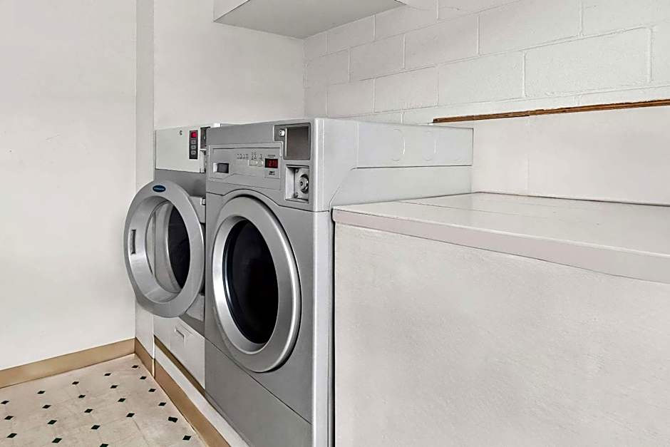 Rodeway Inn Dalton South