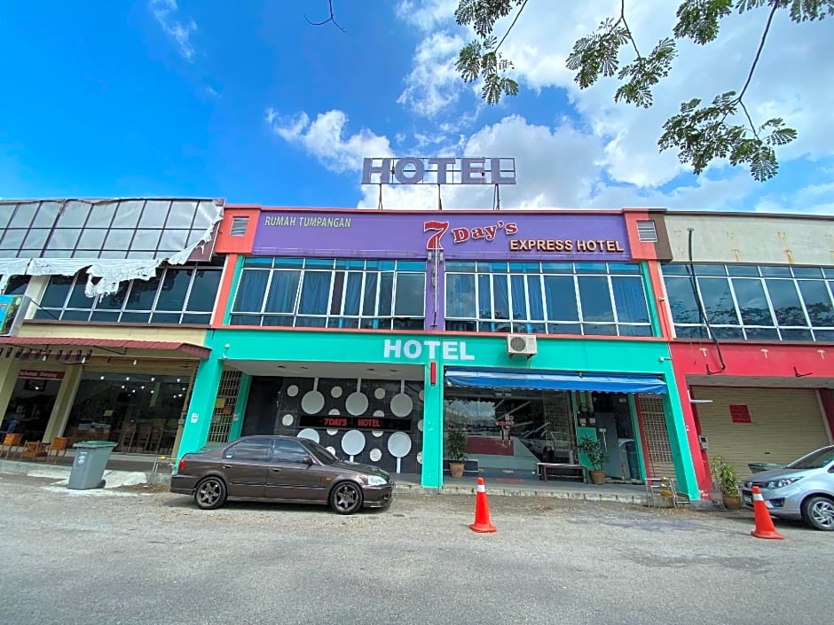 OYO 89752 7 DAYS EXPRESS HOTEL
