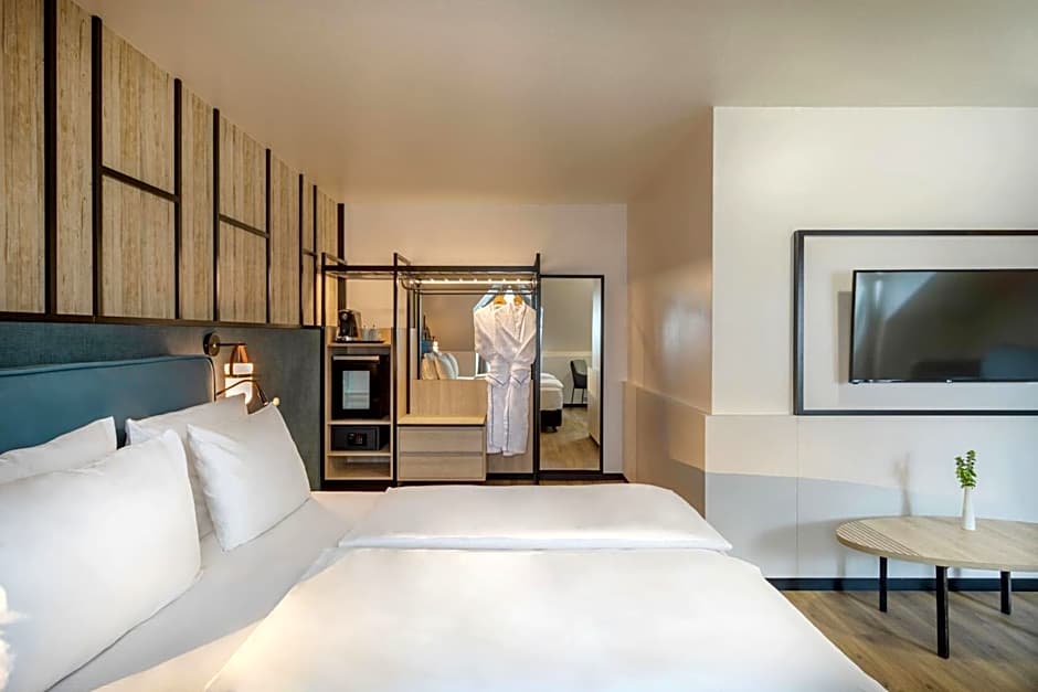 Photo 1 of 1 of Guestroom, Courtyard View