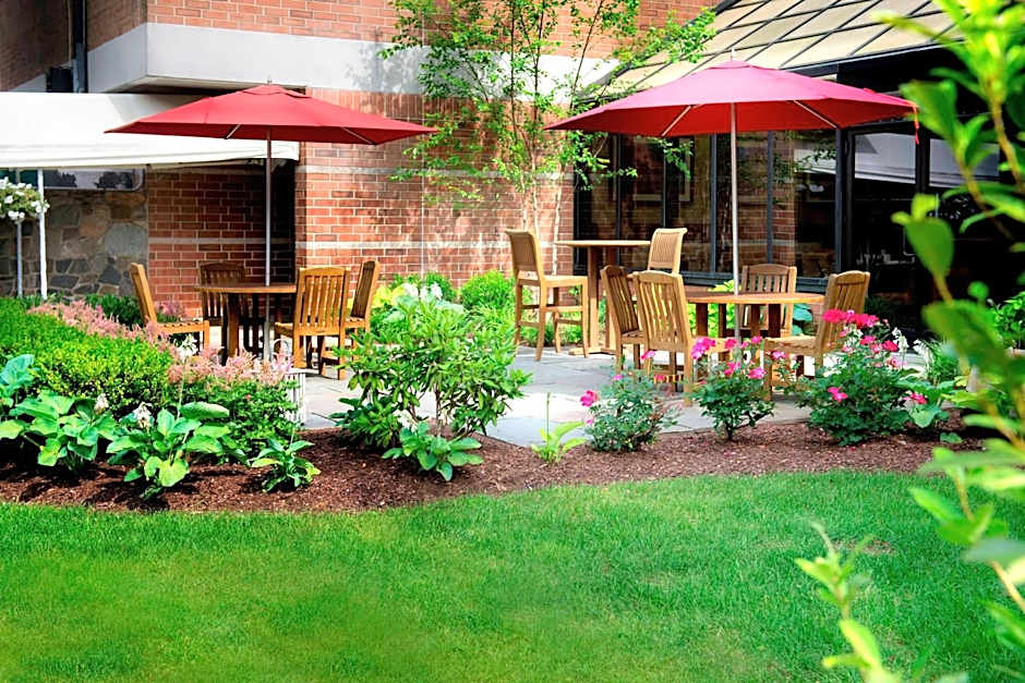 Trumbull Marriott Shelton