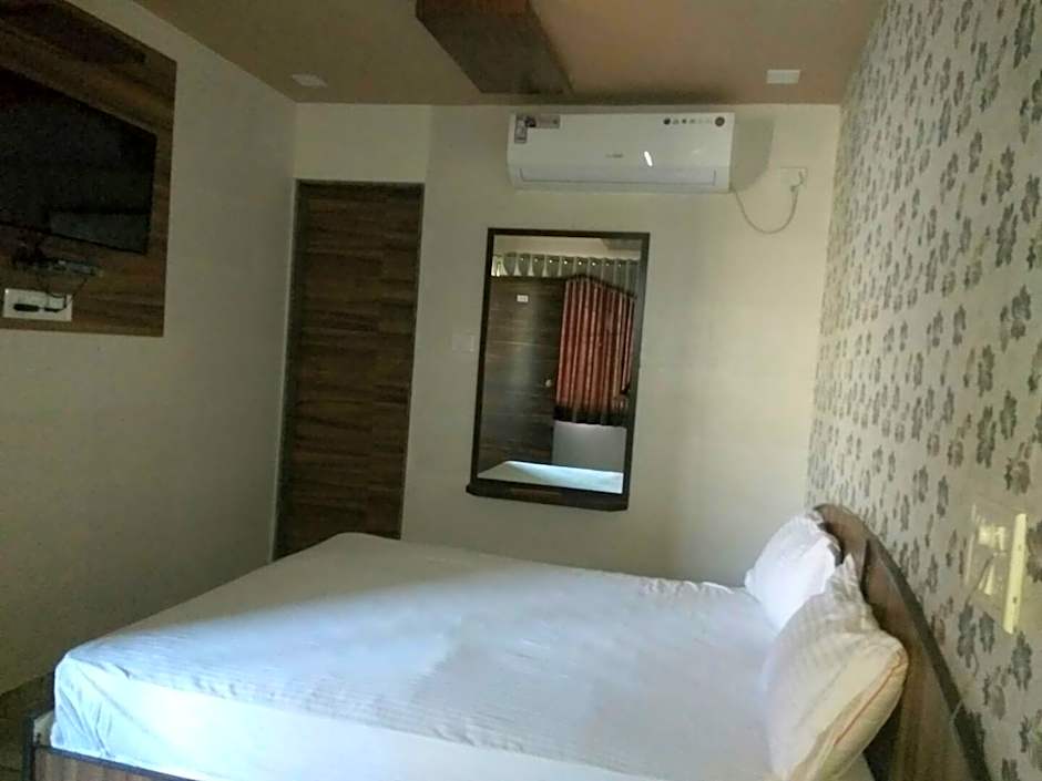 Hotel Parth Palace – Ahmedabad, TN
