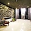 Dongducheon Hotel The Gray