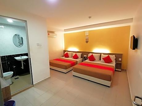 Deluxe Quadruple Room