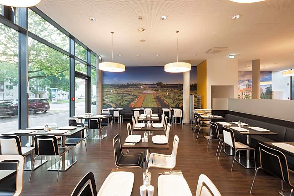 Premier Inn Hannover City University hotel