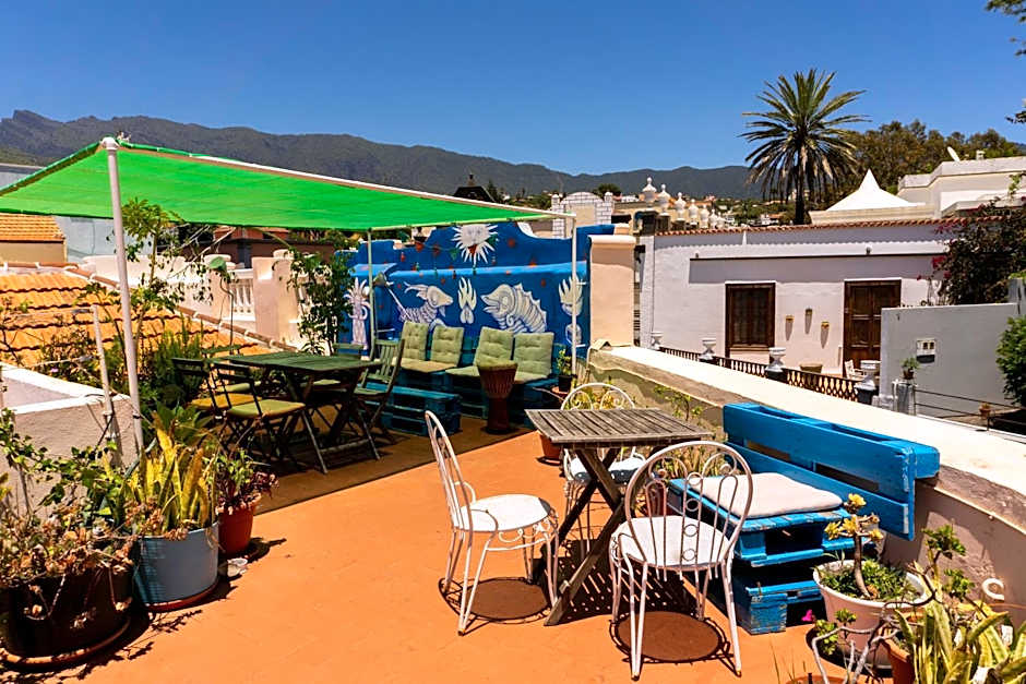 Hostel Albergue La Casa Encantada