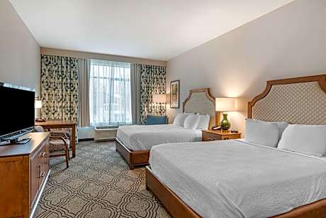 2 Queen Beds  Communication Assistance Sofabed Non-Smoking Full Breakfast