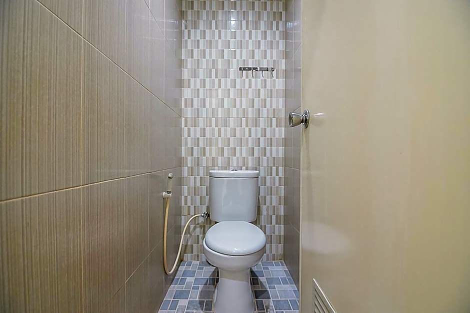 RedDoorz near Nagoya Citywalk Batam 2