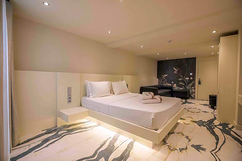 June Alaçatı Adult Only