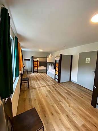 Bunk Bed in Mixed Dormitory Room