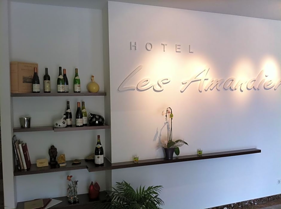 The Originals City, Hôtel Les Amandiers, Tain l’Hermitage (Inter-Hotel)